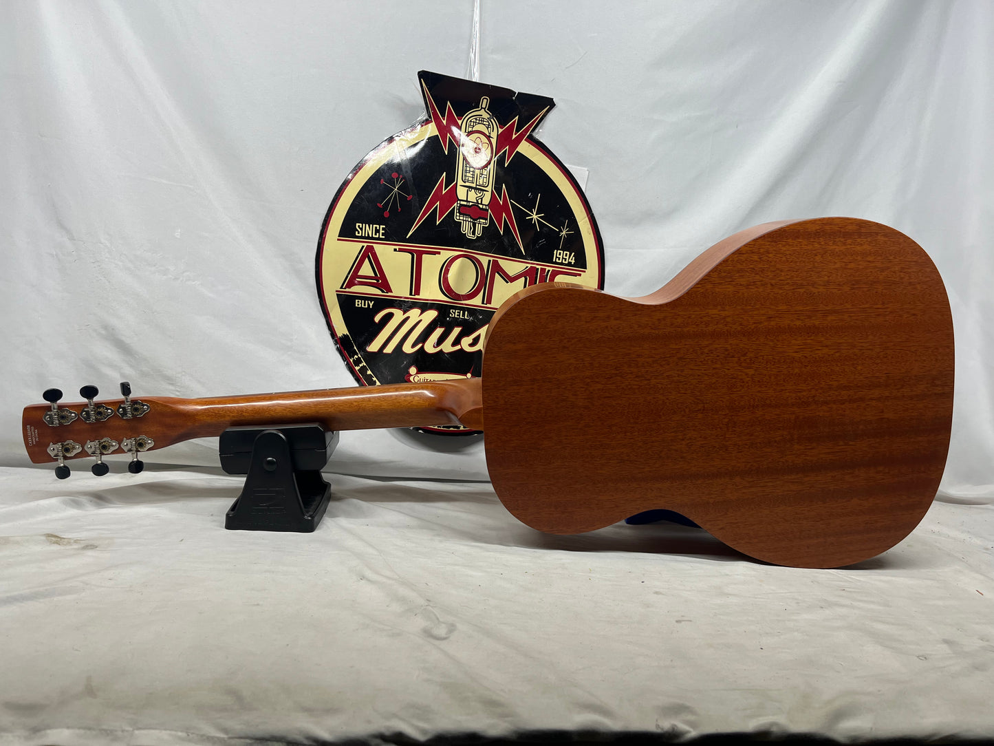 Gretsch G9200 Boxcar Round-Neck Acoustic Resonator Guitar