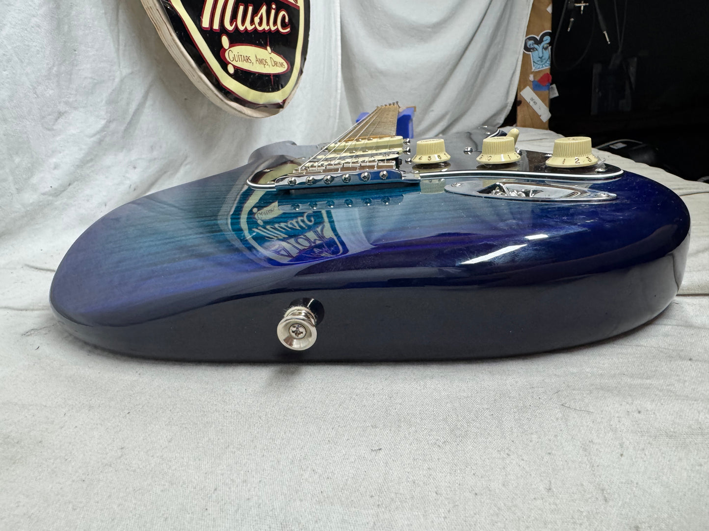Fender Limited Edition Player Stratocaster HSS Plus Top Guitar 2021 - Blue Burst / Maple neck