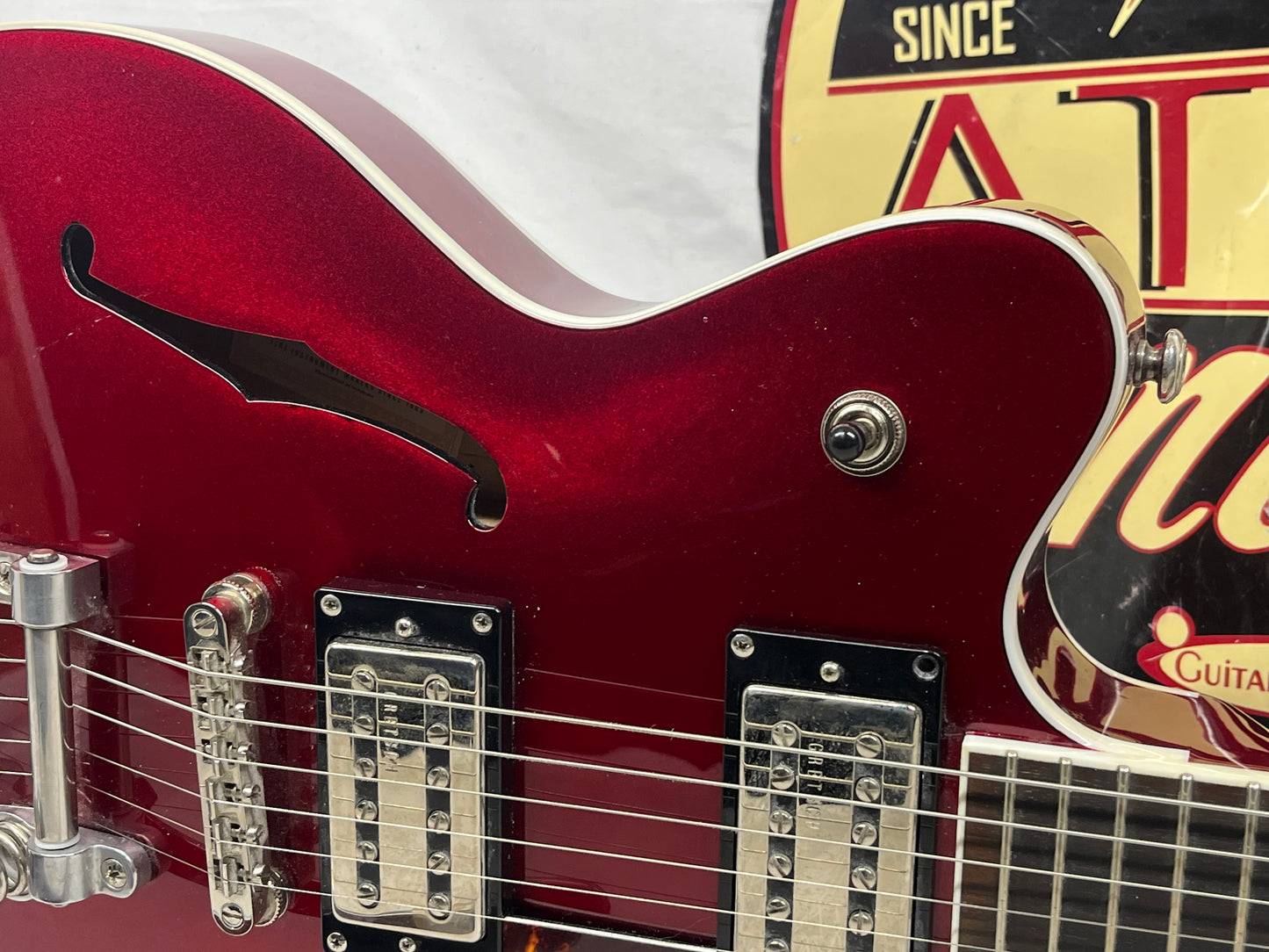 Gretsch G2655T Streamliner Semi-Hollow Body Electric Guitar - Candy Apple Red