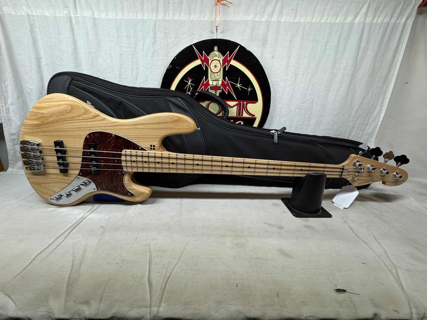 Sandberg California TT-4 tt4 SL Superlight 4-string Bass with Gig Bag