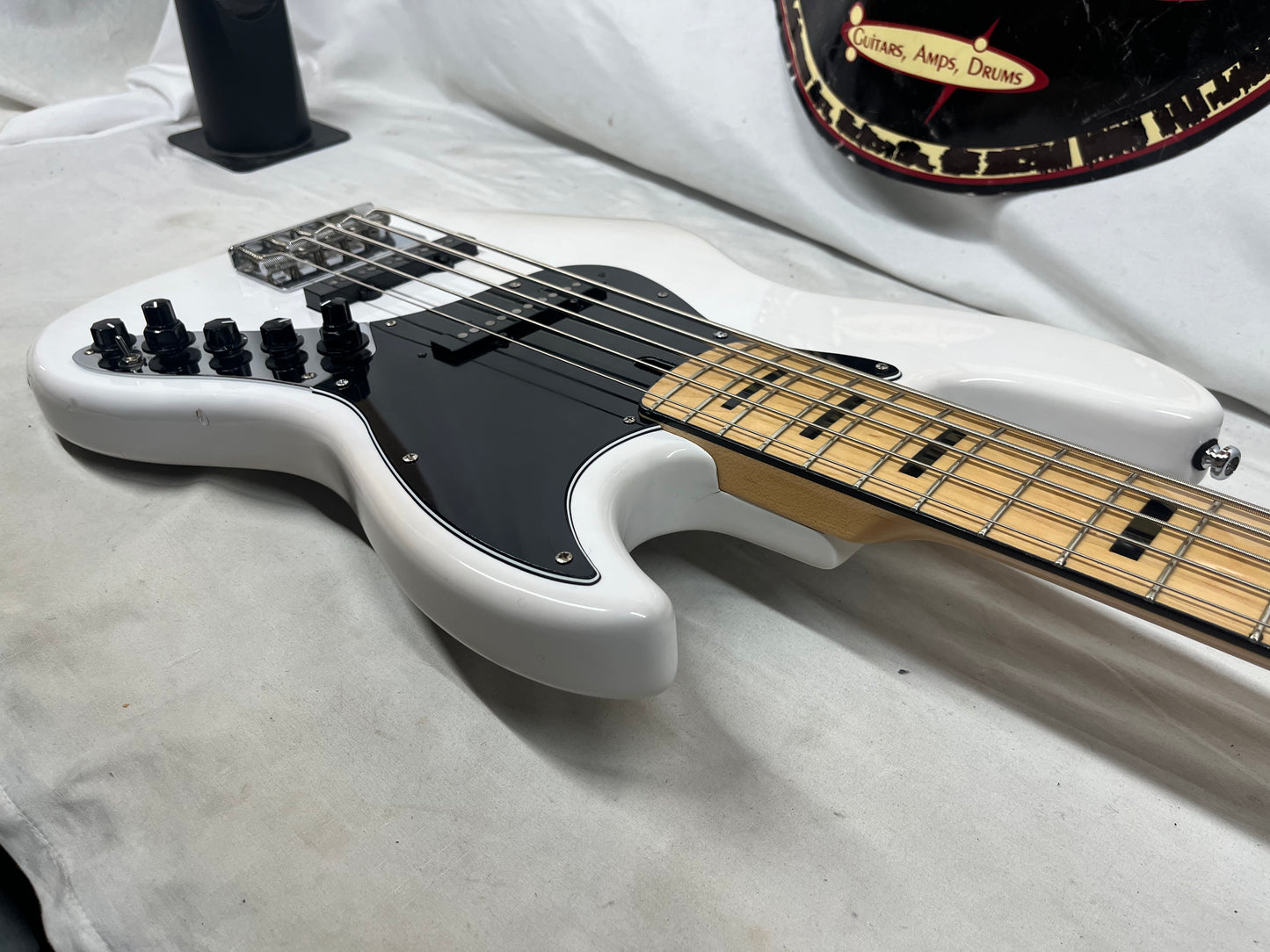 Sire Marcus Miller V7 5-String J-Style Electric Bass