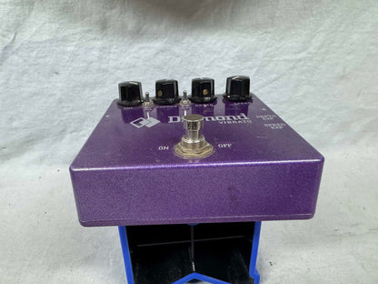 Diamond Effects Vibrato v1 Chorus Vibrato Pedal with Power Supply