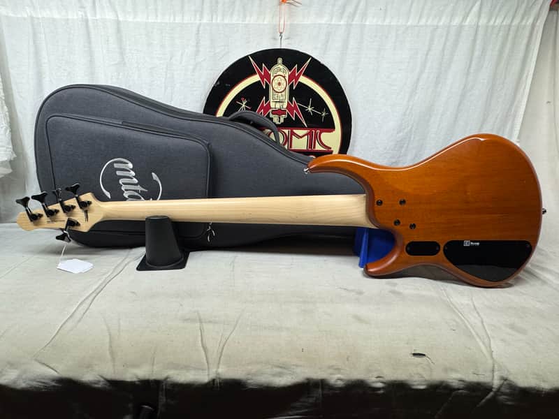 MTD Michael Tobias Design Kingston Z5 z 5 V 5-string Bass - Image 7