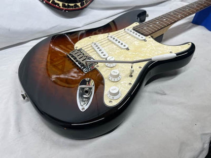 Squier Deluxe Series Stratocaster strat - Image 17