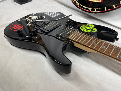 Squier Showmaster Skull & Bones Electric Guitar