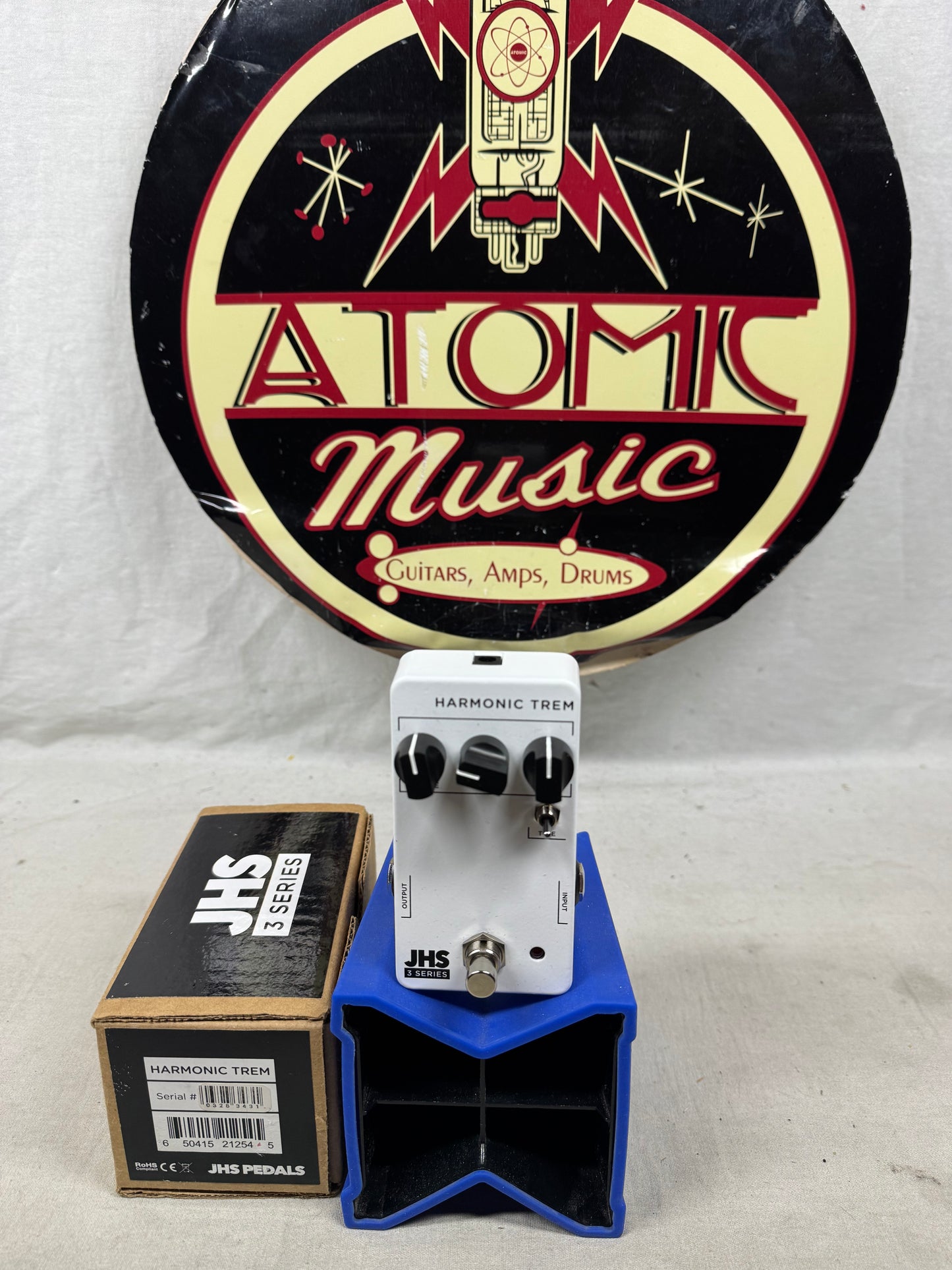 JHS Pedals 3 Series Harmonic Trem Tremolo Pedal with Box