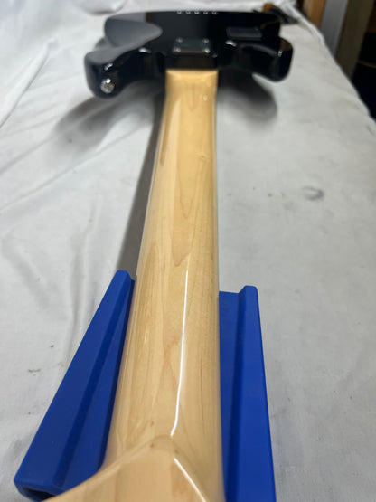 Sire Marcus Miller V7 5-String Doublecut Electric Bass