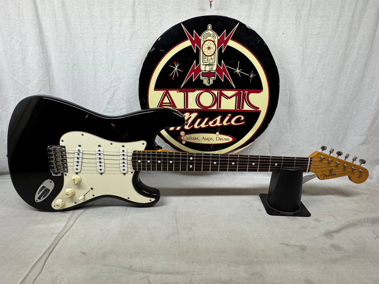 Fender USA Vintage Series '62 1962 Stratocaster Guitar with Case pot codes date to 1988 - Black / Rosewood fingerboard
