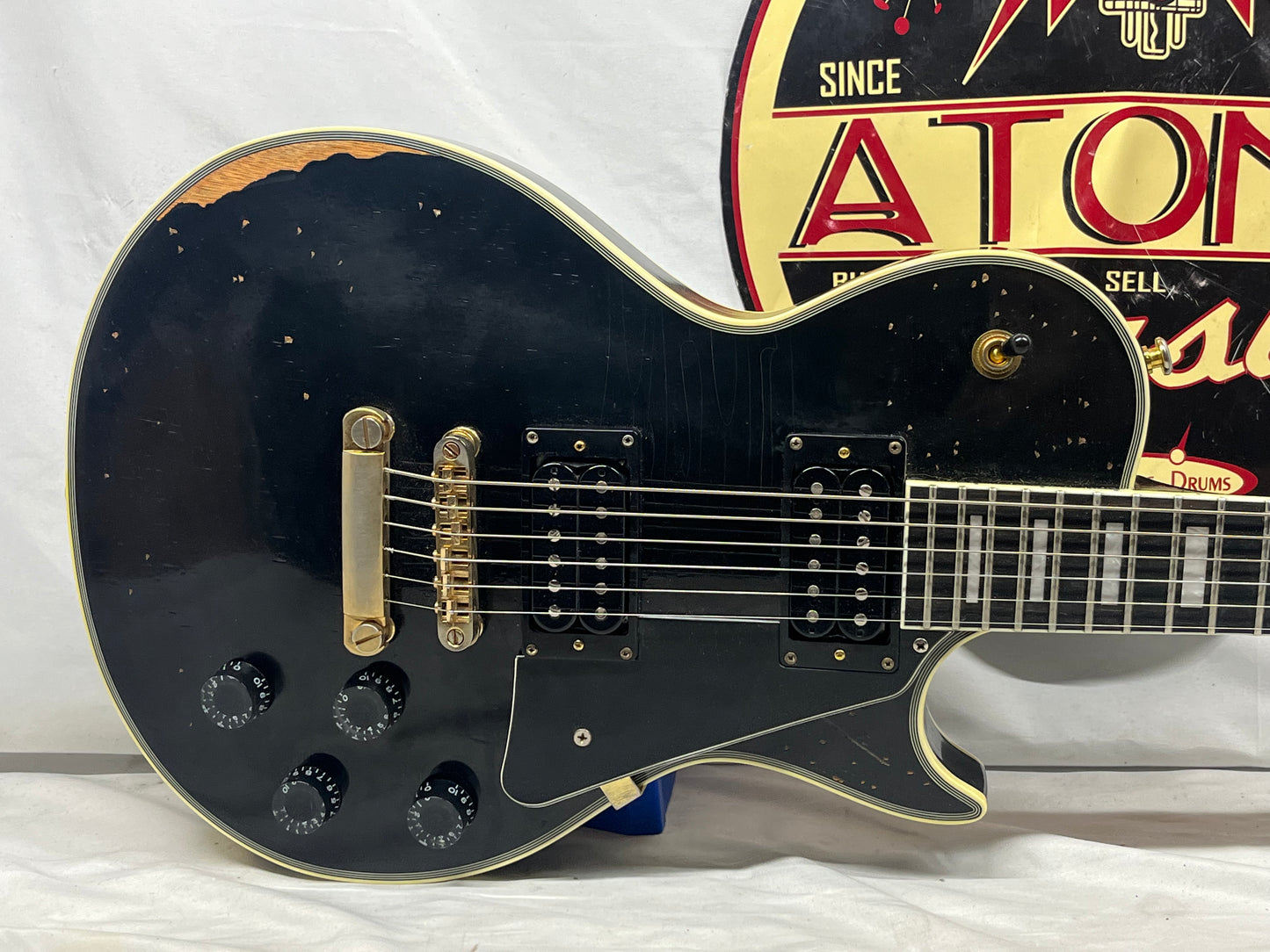 Sawtooth Singlecut LP-Style Electric Guitar - Distressed Black