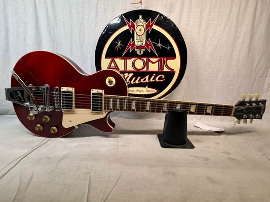 Gibson Les Paul Signature T Guitar with Case