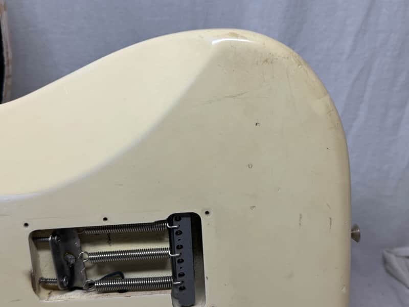Fender Road Worn '60s Stratocaster Guitar - Image 12