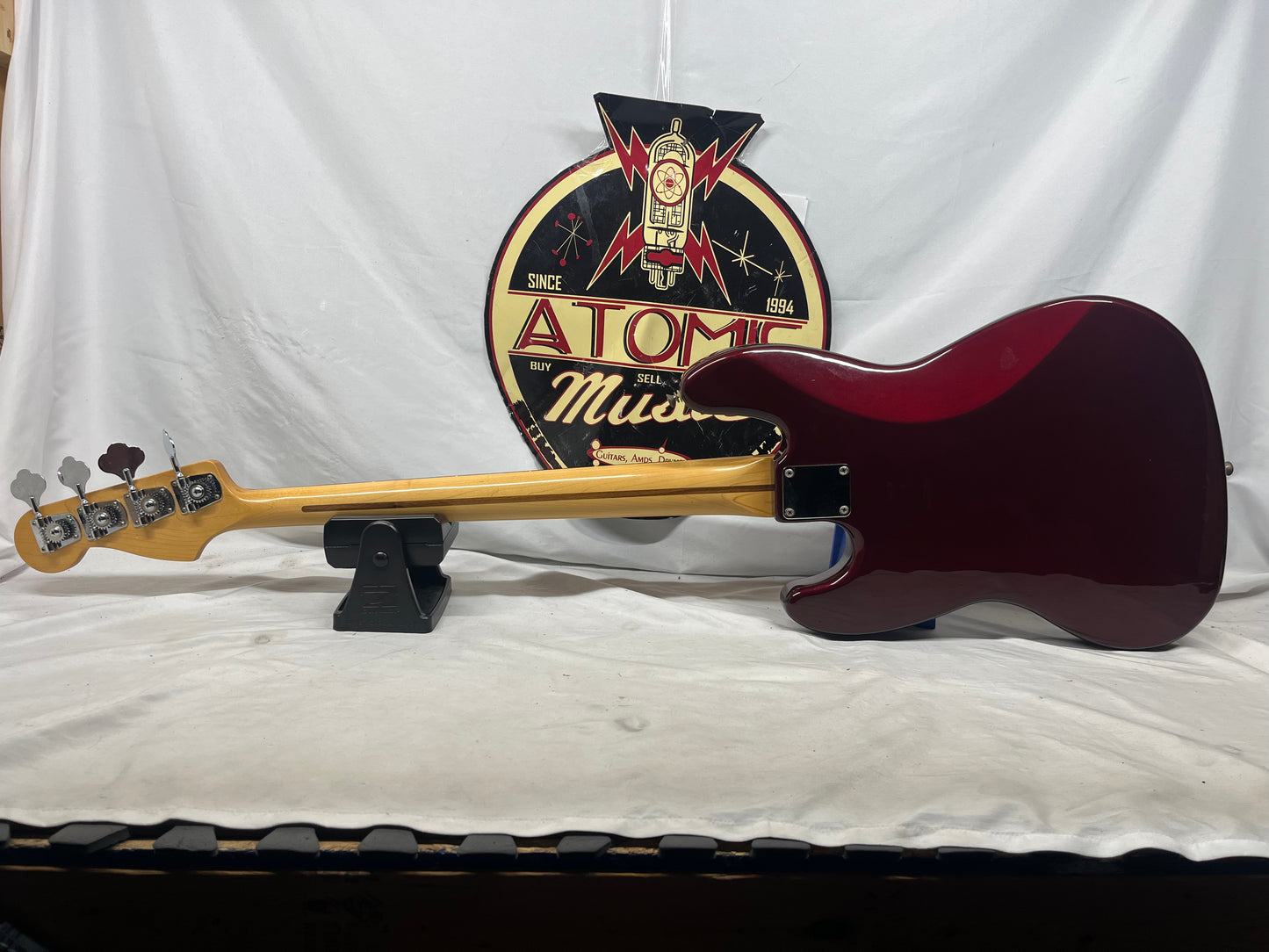 Fender Standard 4-String Electric Jazz Bass MIM - Made in Mexico - Midnight Wine