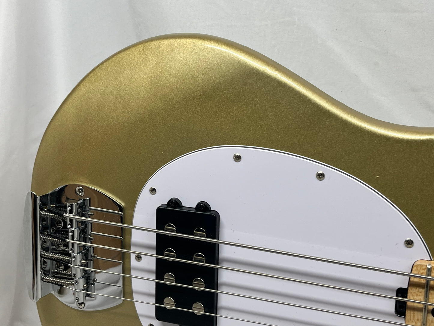 Sterling Intro Series Music Man Stingray 4-String Electric Bass