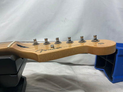 Fender Player Stratocaster Guitar 2019 - Buttercream / Maple neck