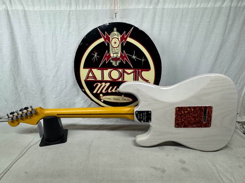 Fender American Professional II 2 Stratocaster neck on loaded FSR American Professional II 2 Thinline Semi-Hollow Body Guitar with Case - Image 10