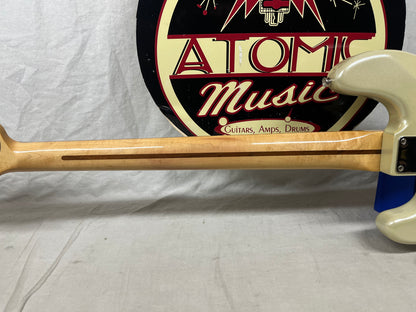 Fender Blacktop 4-String Electric Precision Bass MIM - Made in Mexico - White Chrome Pearl
