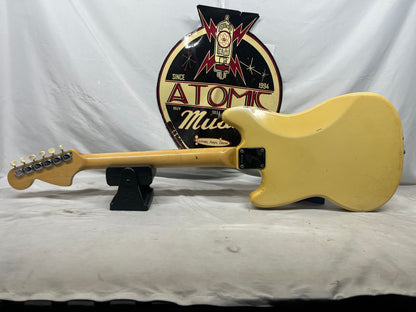 Fender Mustang Electric Guitar 1975 with Hard Case