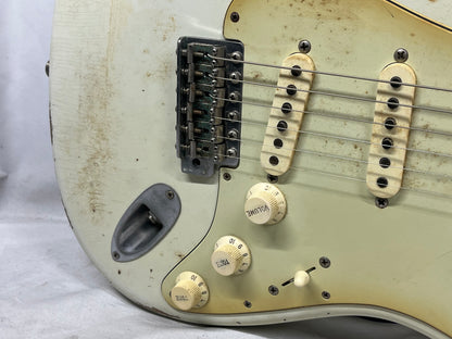 Fender Road Worn '60s Stratocaster Strat Electric Guitar 2010 - Olympic White