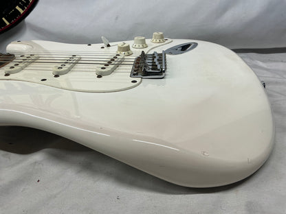 Squier Stratocaster - White