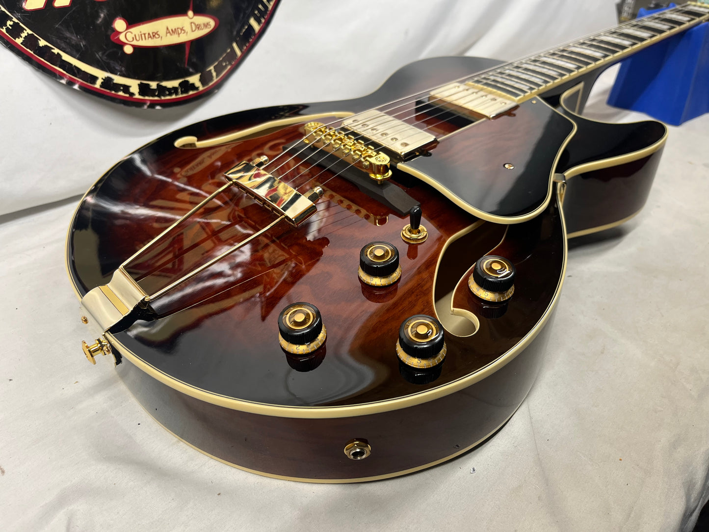 Ibanez AG95QA Hollow Body Electric Guitar - Dark Brown Sunburst