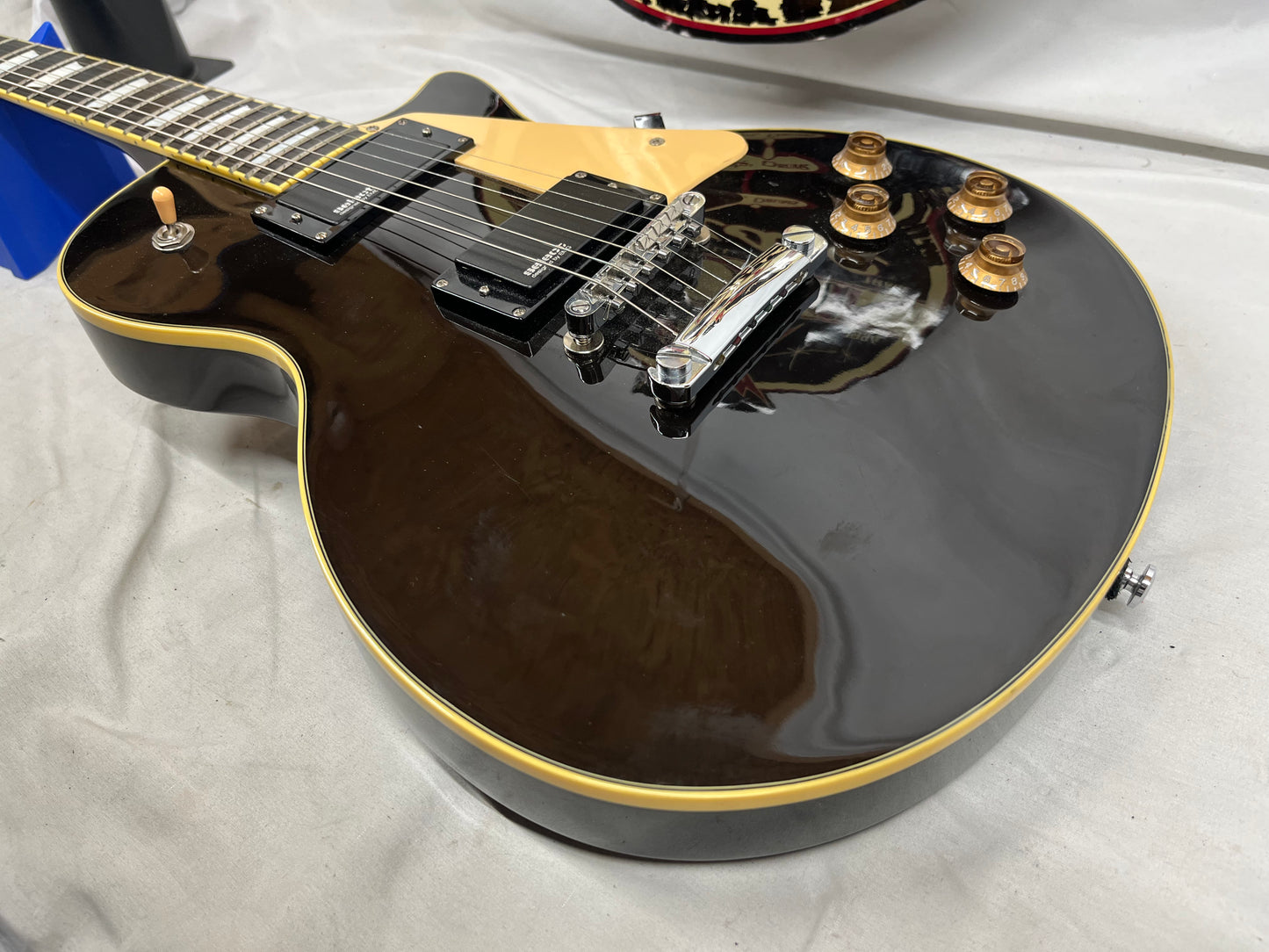 Dillion DL-600 Singlecut Electric Guitar