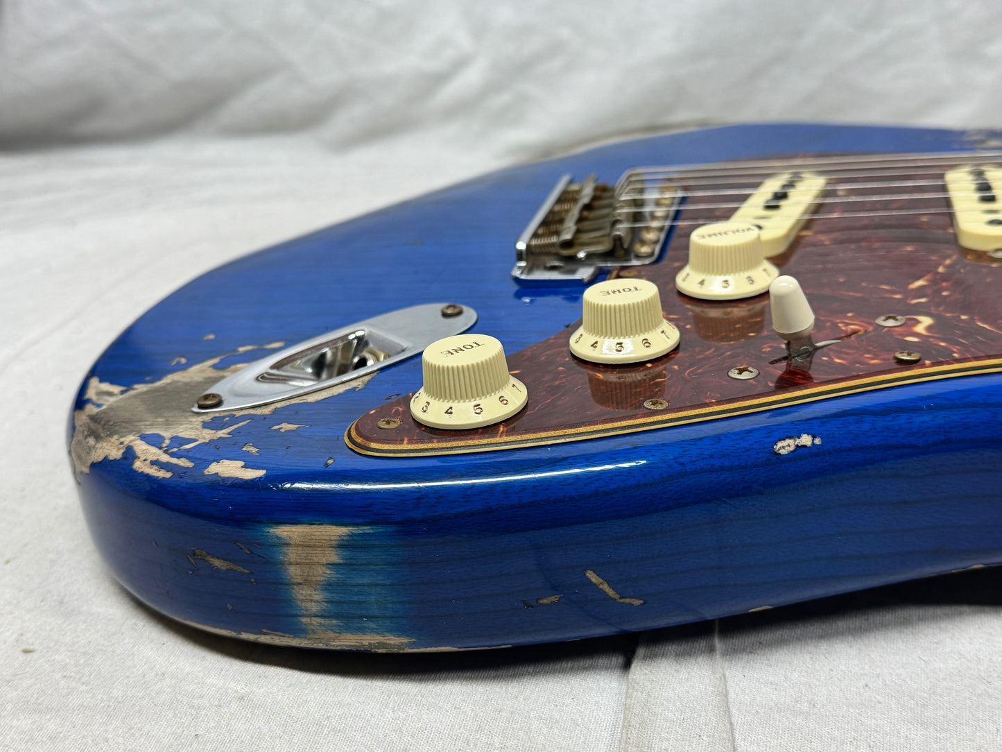Fender USA Custom Shop '62 1962 Stratocaster Heavy Relic Guitar with COA + Case 2022 - Sapphire Blue Transparent / Rosewood fingerboard