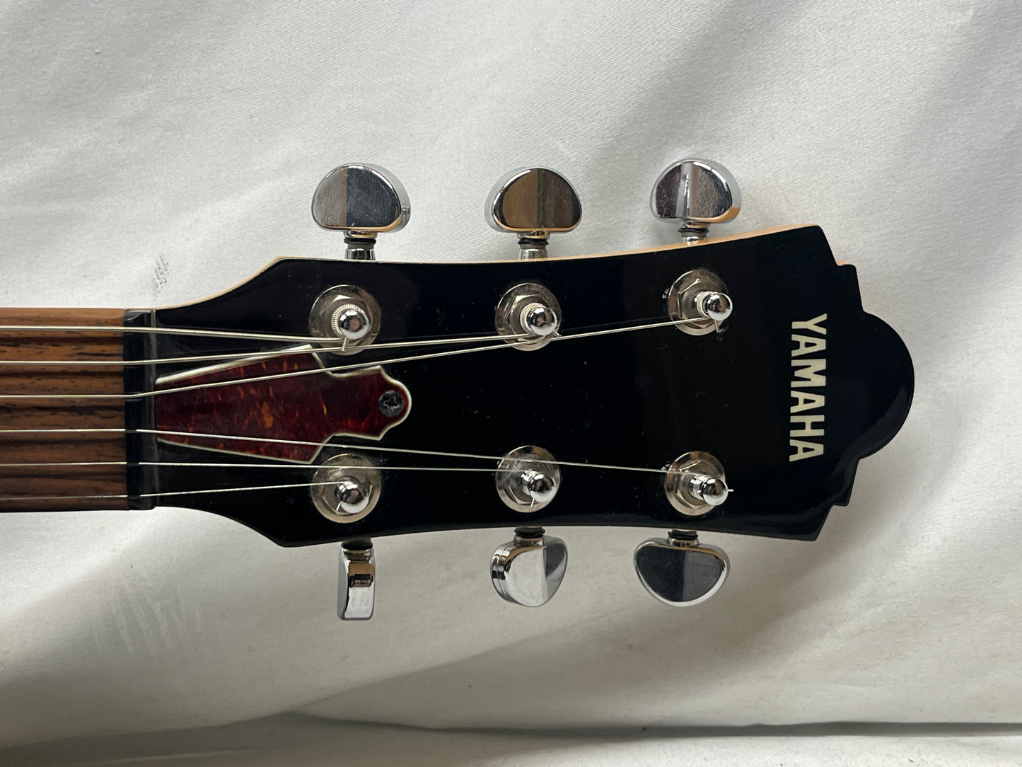 Yamaha AES800 Singlecut Electric Guitar