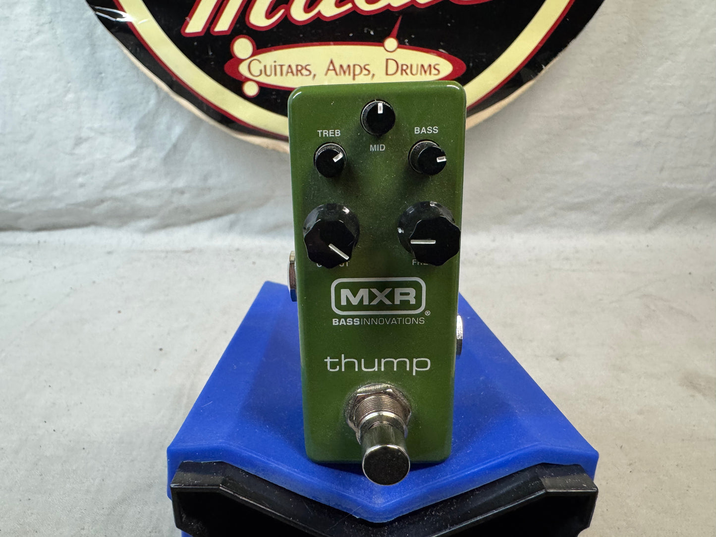 MXR M281 Thump Bass Preamp Pedal