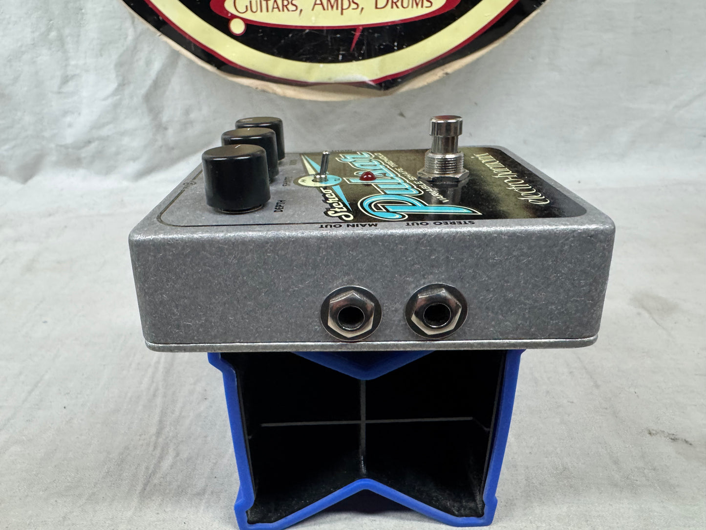Electro-Harmonix Stereo Pulsar Variable Shape Tremolo Pedal