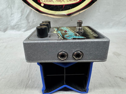 Electro-Harmonix Stereo Pulsar Variable Shape Tremolo Pedal