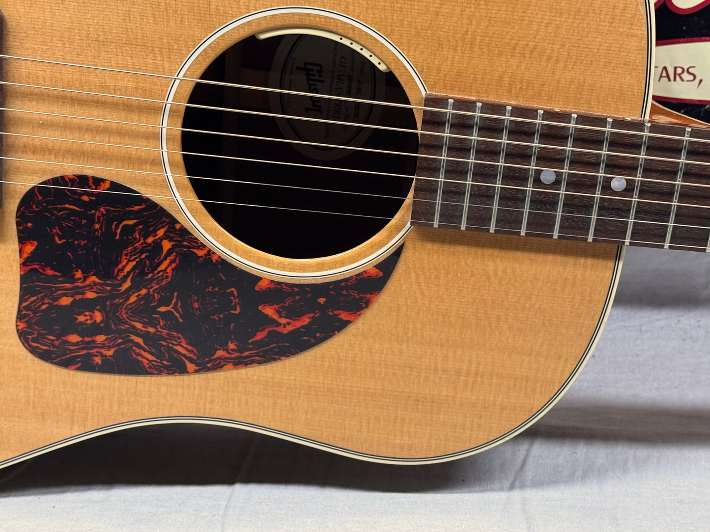 Gibson J-45 j45 Studio Jumbo Acoustic Guitar with Road Runner Case 2019