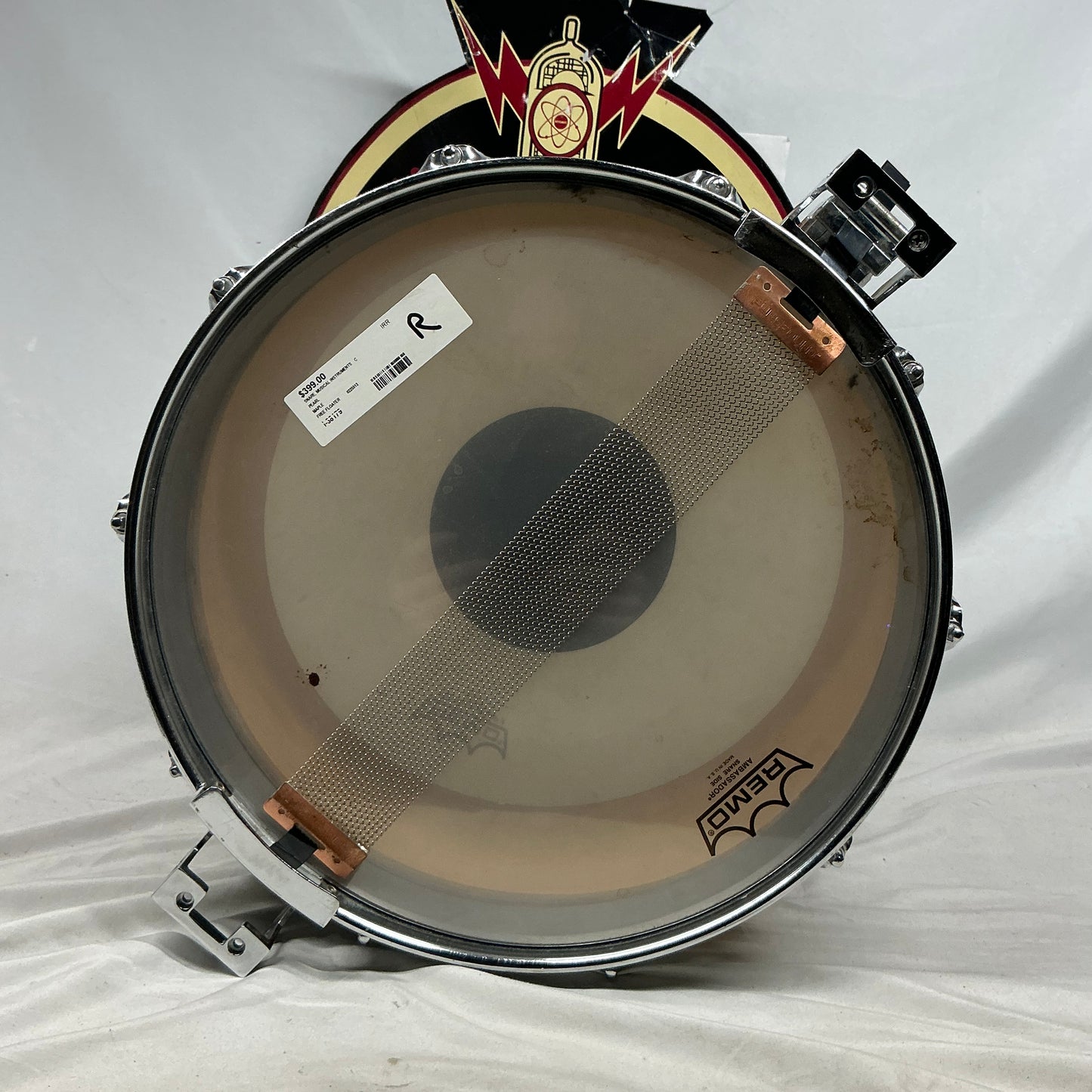 Pearl Free Floating 14x5.5 (shell) / 14x6.5 (actual depth) Maple Shell Snare Drum