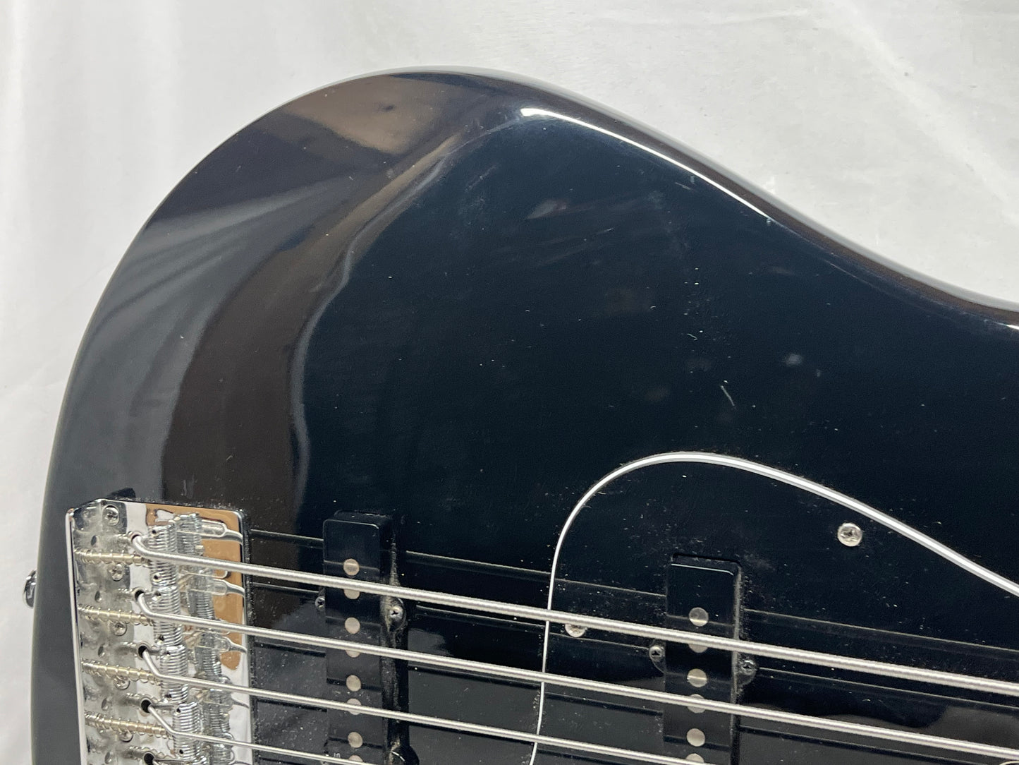 Sire Marcus Miller V7 5-String Electric Bass