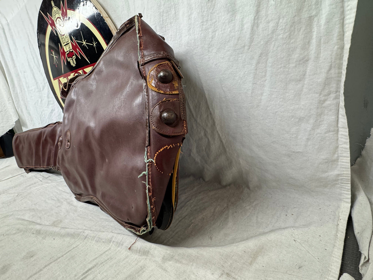 Artistic Products Company (Victoria) Vintage Plasti-Leather (Leather/Vinyl) Gig Bag 1950s - Brown