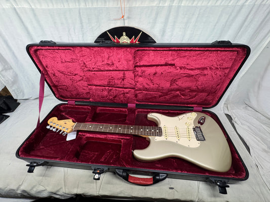Fender American Texas Special Stratocaster Guitar with Gator Case 2000 - Shoreline Gold / Rosewood fingerboard