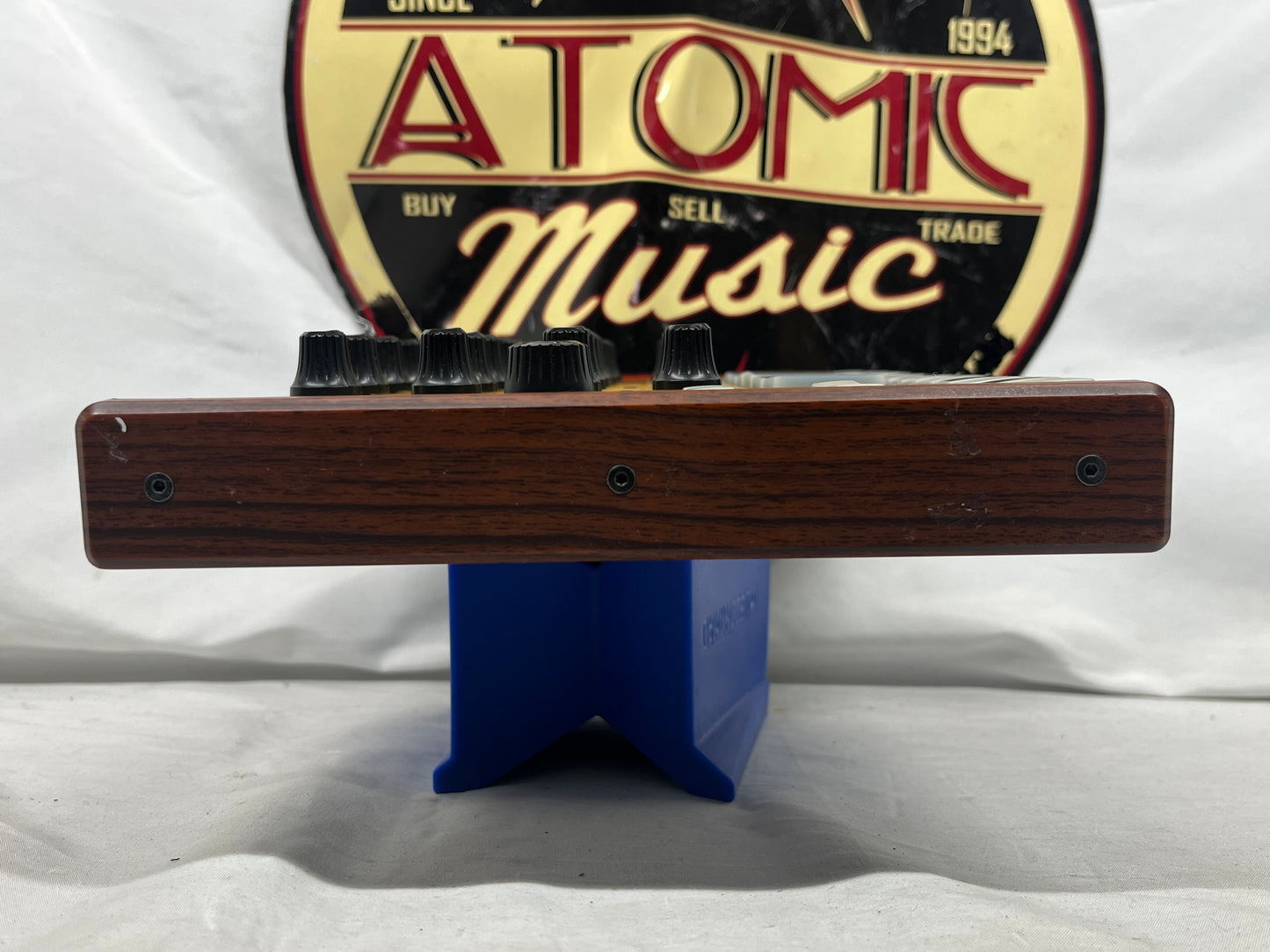 Akai Professional Tom Cat Analog Drum Machine with Power Supply