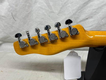Belltone Guitars B-Classic One BC1 Guitar with COA + Case - Image 9