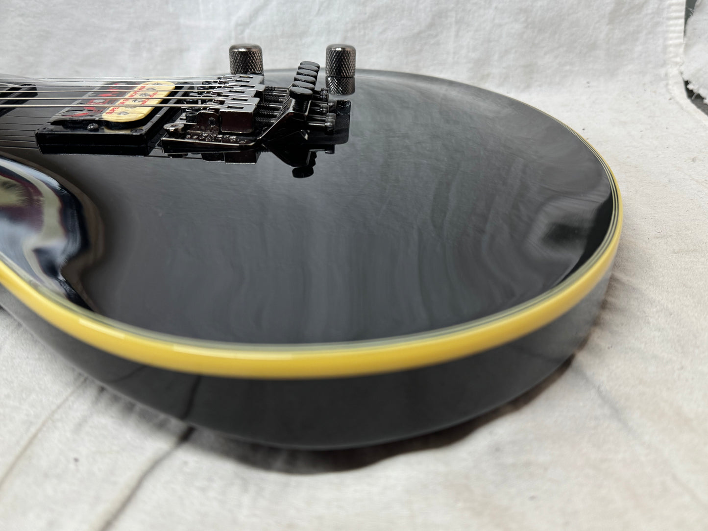 Dean Deceiver FR Guitar - MIK Korea 2010 - Black