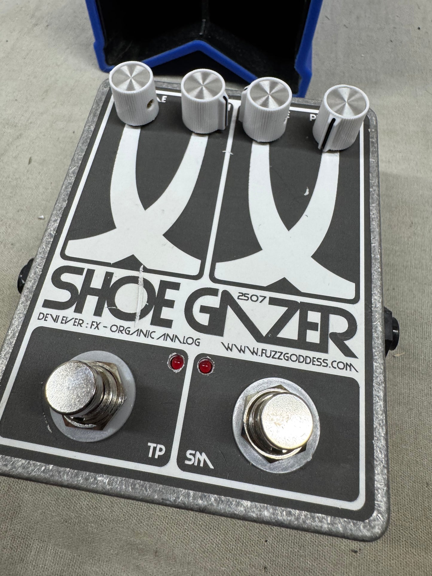 Devi Ever : FX 2507 Shoe Gazer shoegazer Fuzz Pedal