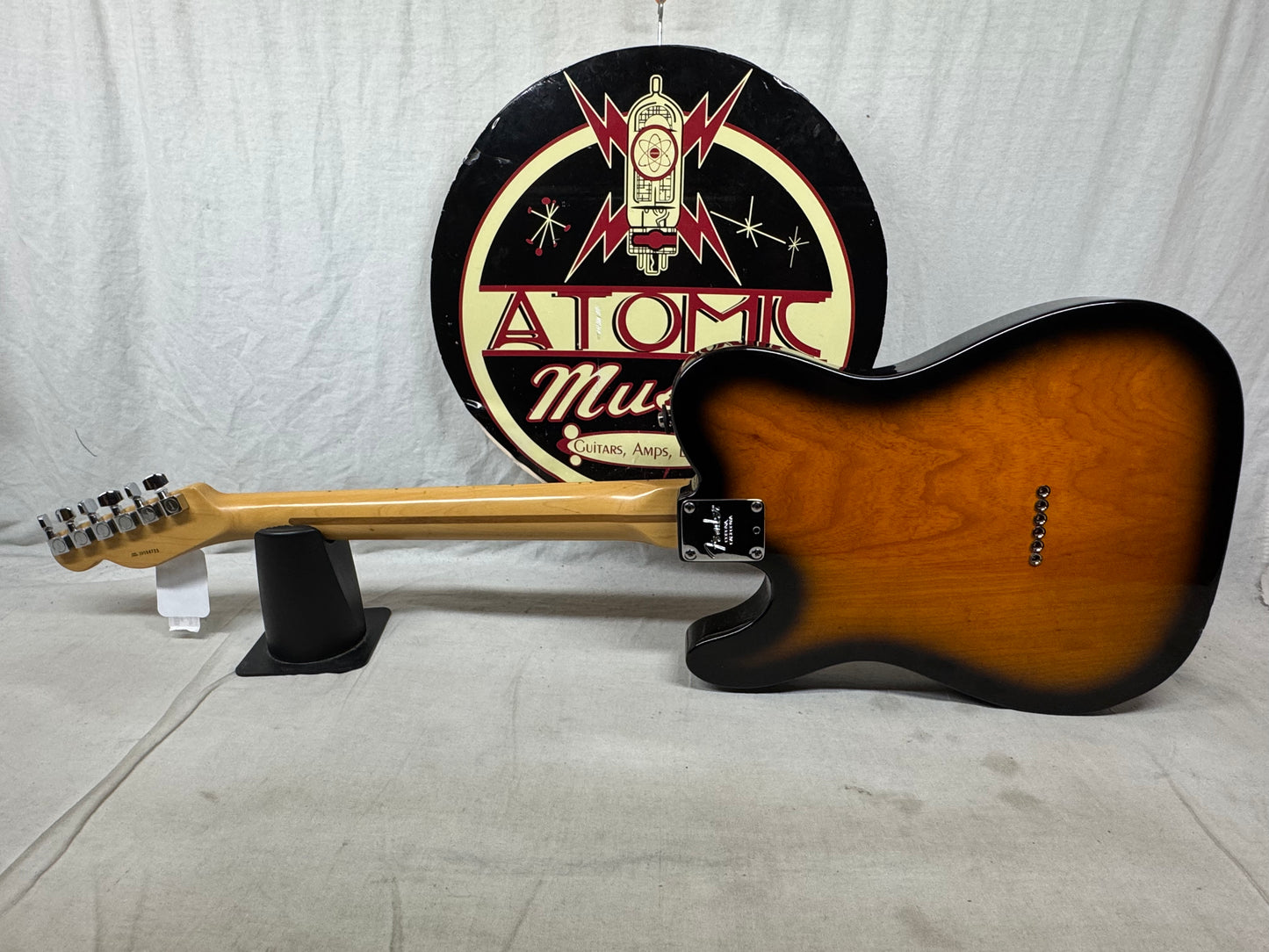 Fender American Telecaster Guitar 2000 - 2-Color Sunburst / Maple neck