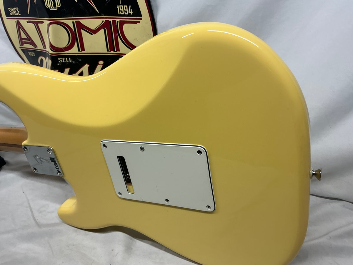 Fender Player Stratocaster Guitar 2019 - Buttercream / Maple neck