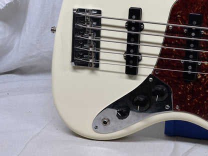 Fender American Professional Jazz Bass V 5-string J-Bass 2017