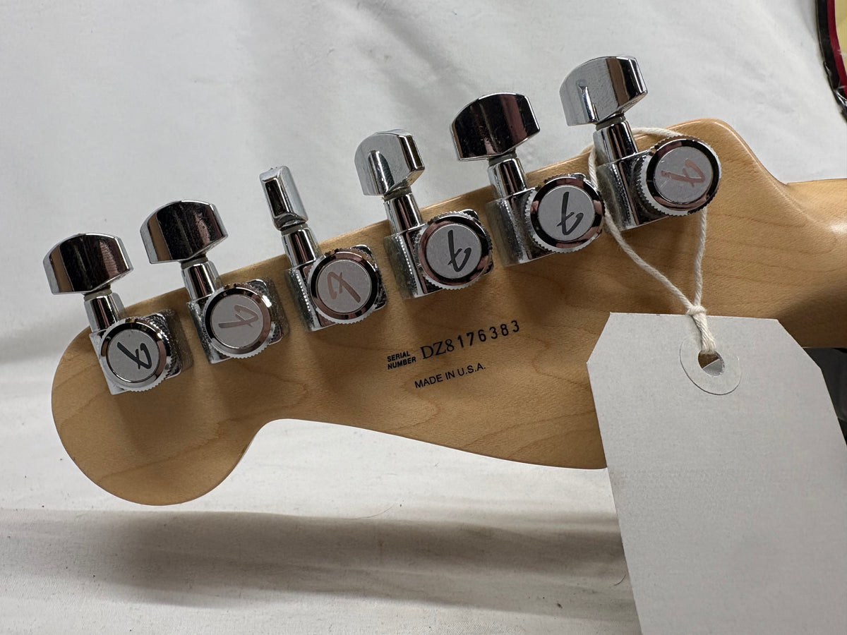 Fender American Deluxe Stratocaster with Maple Fretboard 2004 - 2010 - 3-Color Sunburst