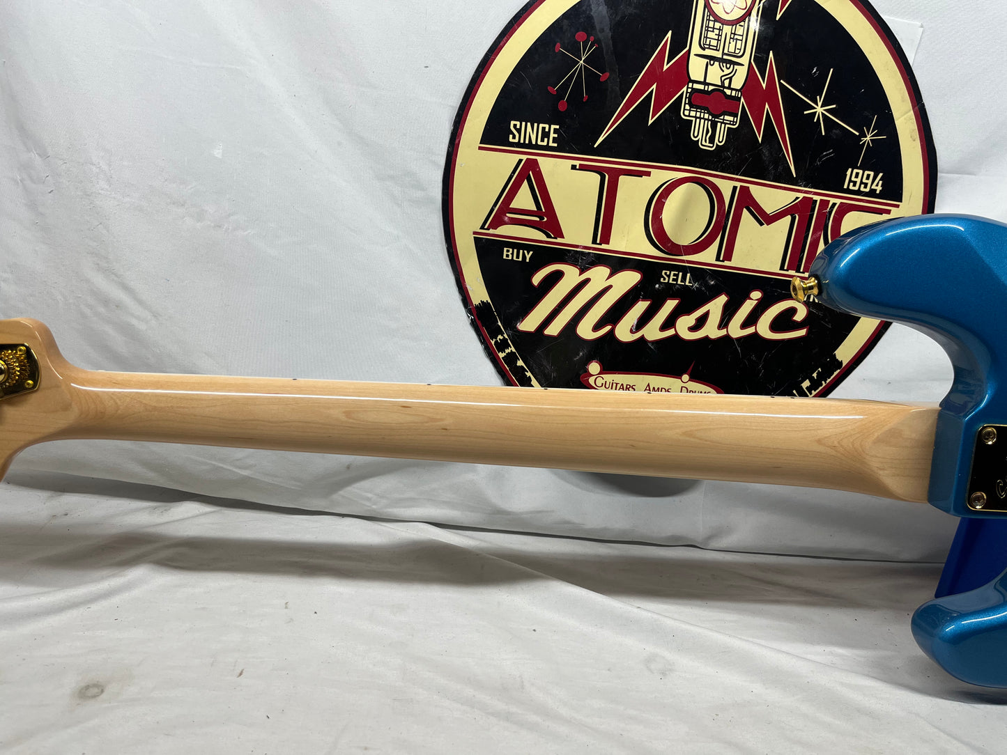 Squier 40th Anniversary 4-String Electric Precision Bass Gold Edition - Lake Placid Blue