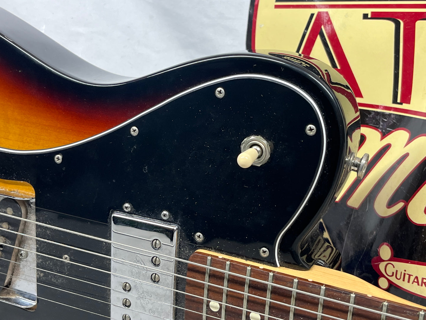 Fender Classic Series '72 Telecaster Tele Custom Electric Guitar 2010 - 3-Color Sunburst