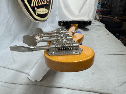 Fender Jaco Pastorius Jazz Bass Fretless 4-string J-Bass with Case 2005 - 3-Color Sunburst / Pau Ferro fingerboard