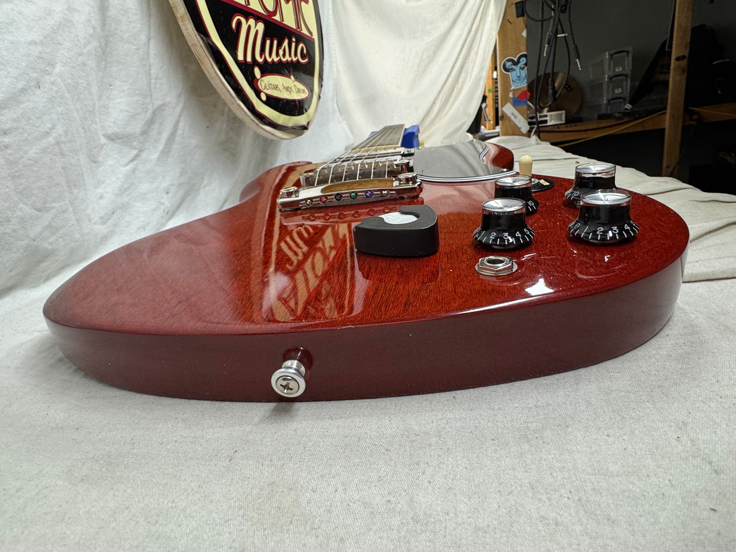 Gibson SG6100VENH1 SG Standard '61 1961 Guitar with Case 2020