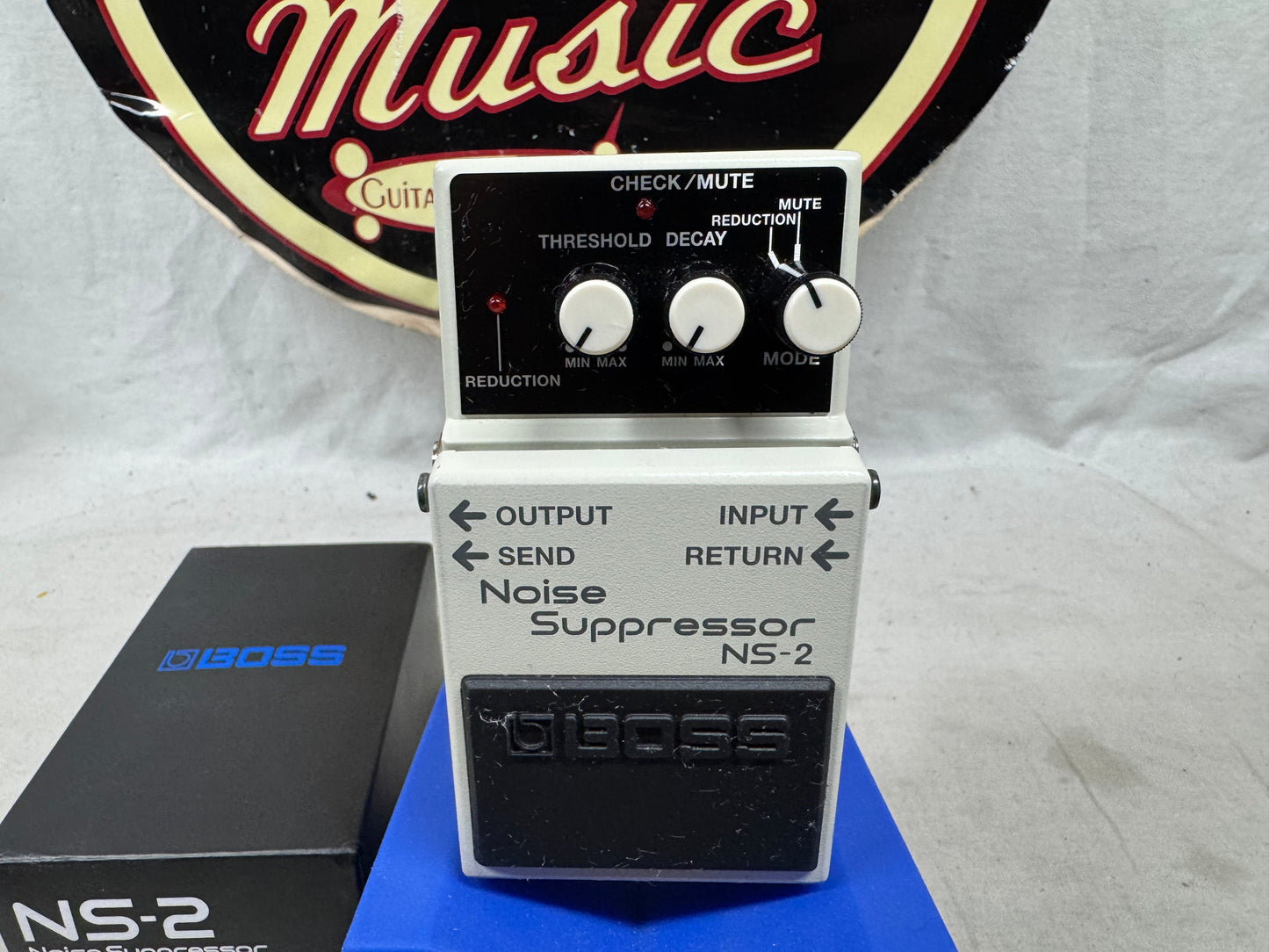 Boss NS-2 ns2 Noise Suppressor Noise Gate Pedal with Box 2023