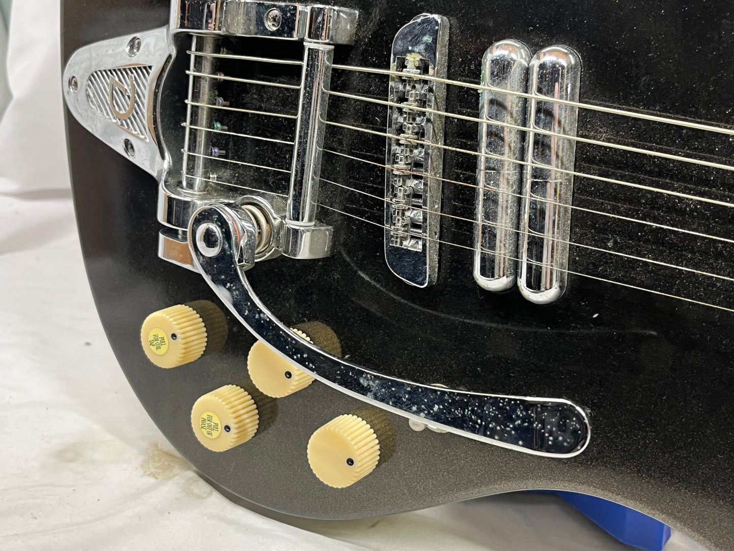 Danelectro Hodad Doublecut Electric Guitar with Gig Bag
