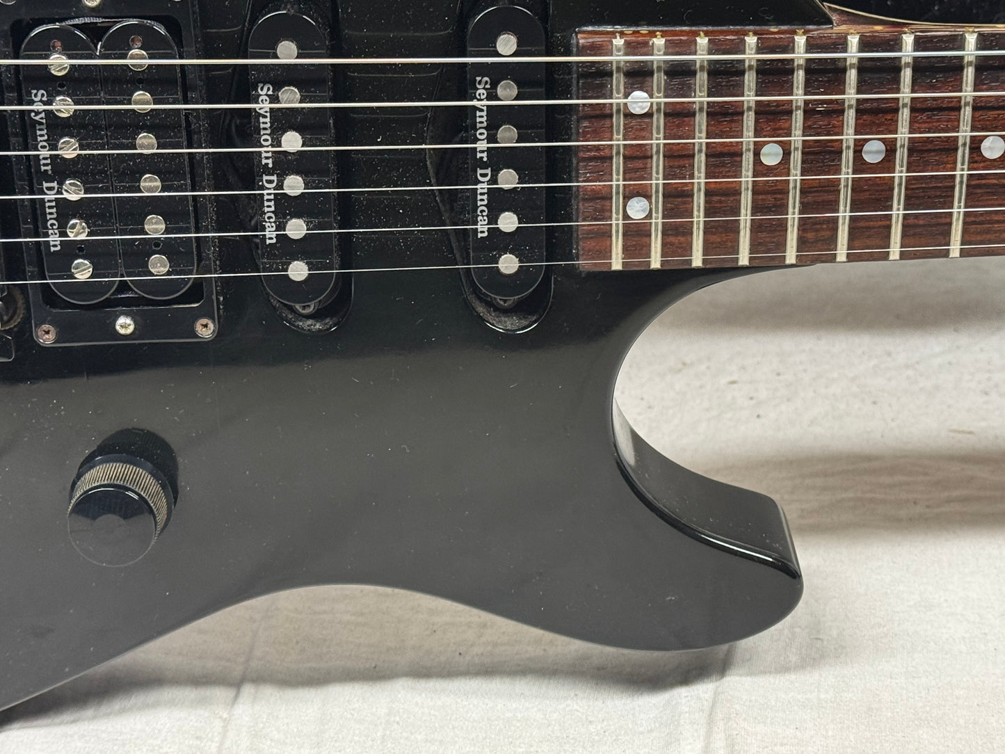 Hamer USA Chaparral Guitar with Case - Black - headstock repaired!